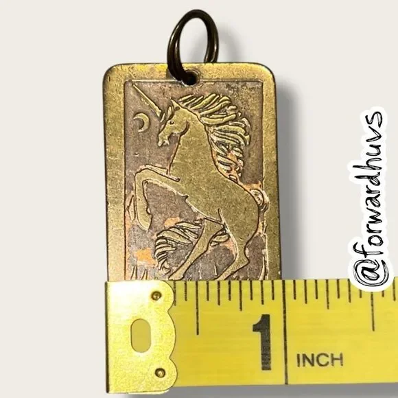 Engraved Unicorn Pendant – Brass-Tone Fantasy Design – Vintage - Picture 6 of 8